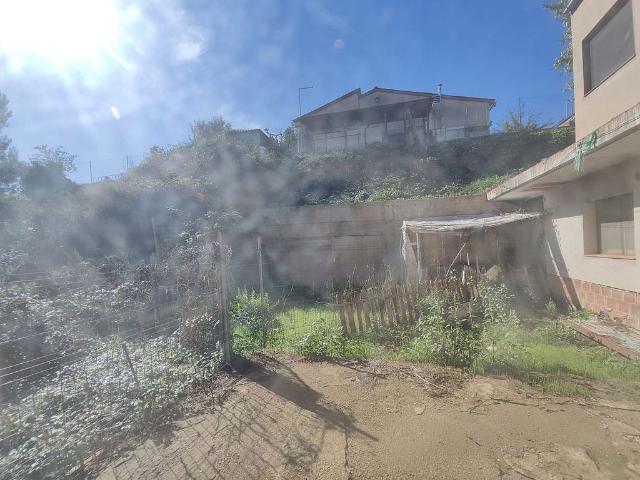 Casa adosada en venta en calle Tulipa, Piera, de 420 m² 5 habitaciones por 216.225
