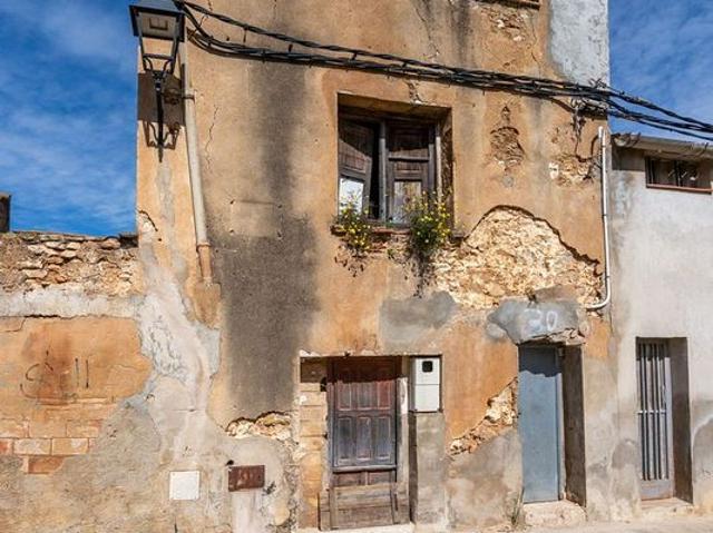 Casa adosada en venta en calle Victor Pradera, Godall, de 50 m² 1 habitación por 18.000