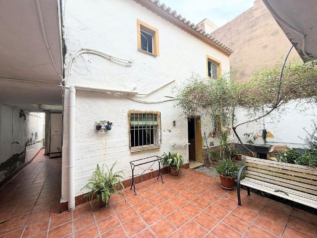 Casa adosada en venta en calle Vint, Tarragona, de 191 m² 4 habitaciones por 290.000