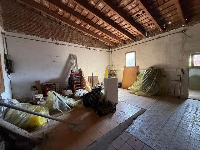 Casa adosada en venta en calle Zorrilla de, Sabadell, de 80 m² por 187.000