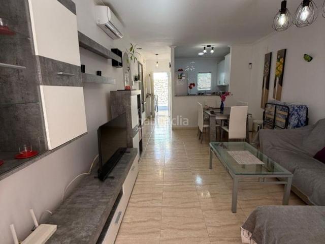 Casa adosada en venta en Calp, Cometa. Adosado con jardín privado y solárium en exclusivo residencial de Calpe. Casas adosadas.