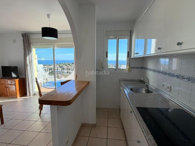 Casa adosada en venta en Calp, Cometa. Encantador Adosado 1era planta en Esquina con Vistas al Mar en Calpe. Casas adosadas.