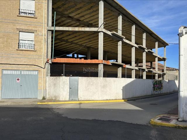 Casa adosada en venta en Calvarrasa de Abajo. Casas adosadas Calvarrasa de.