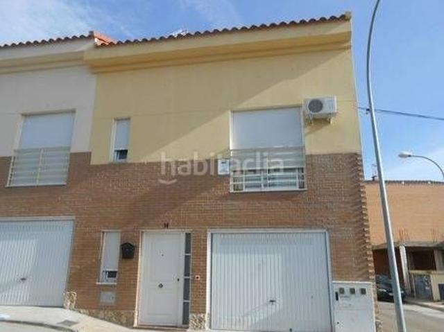Casa adosada en venta en Camarena. VENTA DE CASA EN CAMARENA TOLEDO. Casas adosadas.