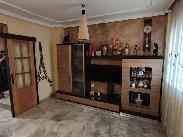 Casa adosada en Venta en Campo de la Verdad Miraflores
