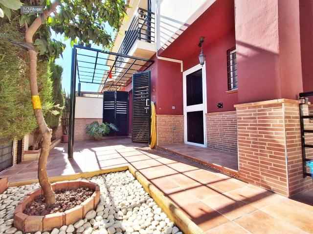 Casa adosada en Venta en Campanillas