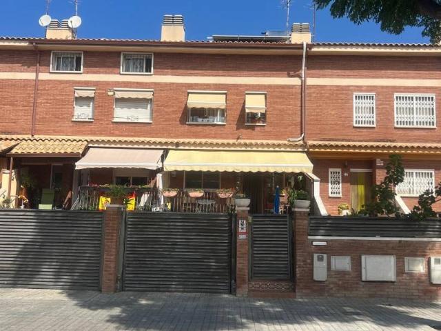 Casa adosada en Venta en Campclar
