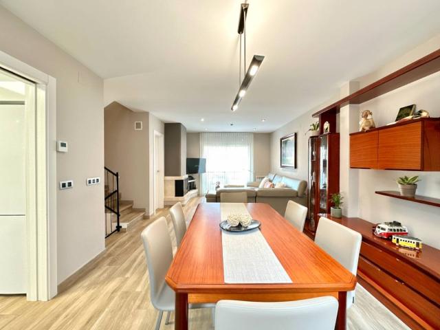Casa adosada en Venta en Campdevànol