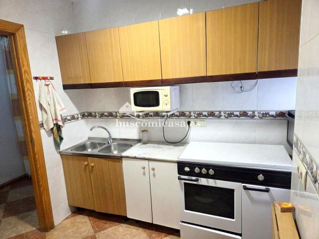 Casa adosada en venta en Campillo de Arenas. Oportunidad de Gran casa para reformar bien situada. Casas adosadas Campillo de.
