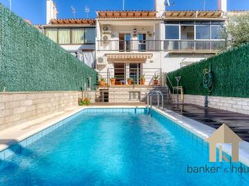 Casa adosada en Venta en Can Mas