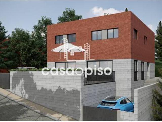 Casa adosada en Venta en Can Parellada