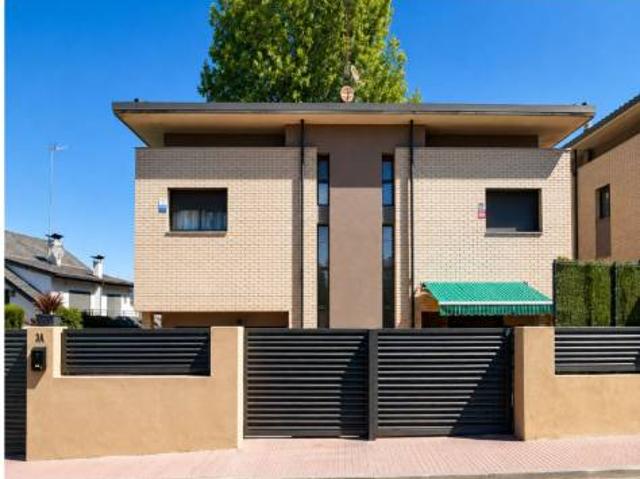 Casa adosada en Venta en Can Parellada