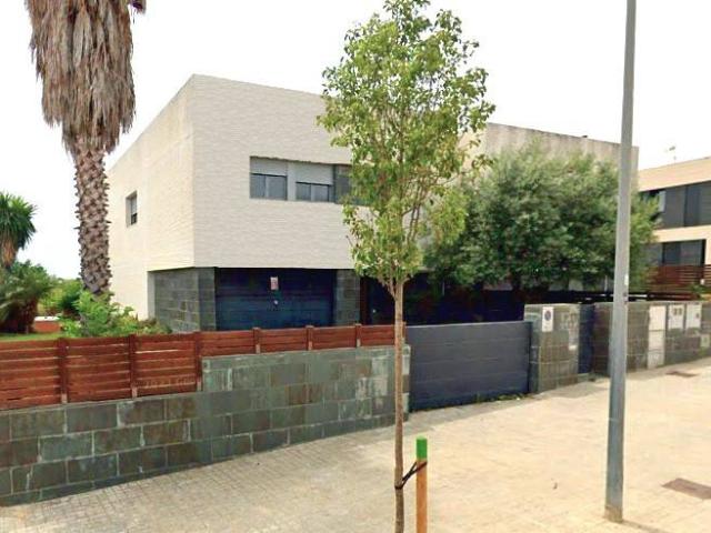 Casa adosada en Venta en Can Quirze