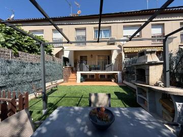Casa adosada en Venta en Can Serra