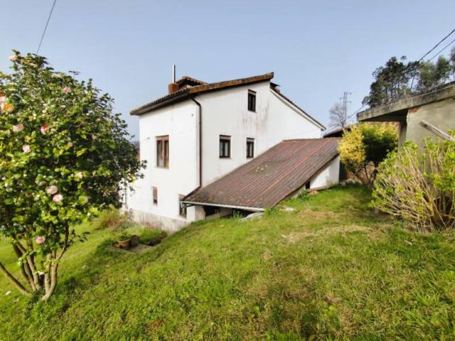 Casa adosada en Venta en Candamo