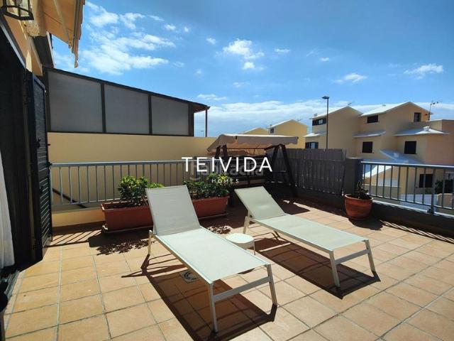Casa adosada en venta en Candelaria, Cuevecitas Malpaís. Chalet adosado en Candelaria con piscina privada, terraza y garaje!. Casas adosadas.