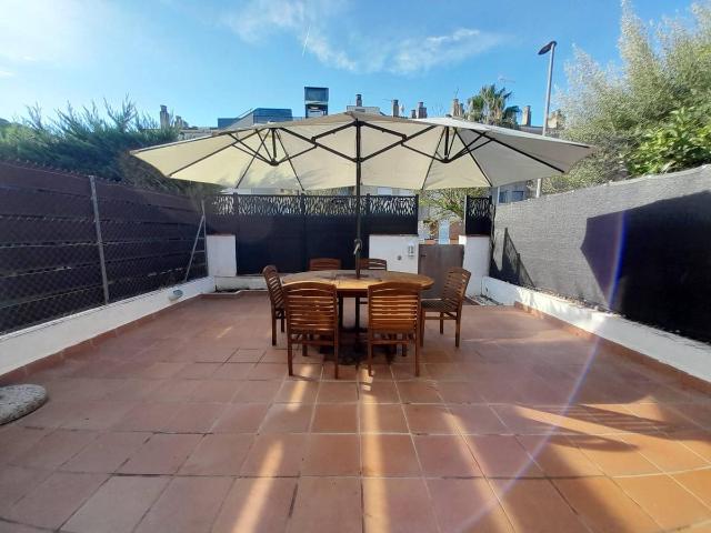 Casa adosada en Venta en Canet de Mar