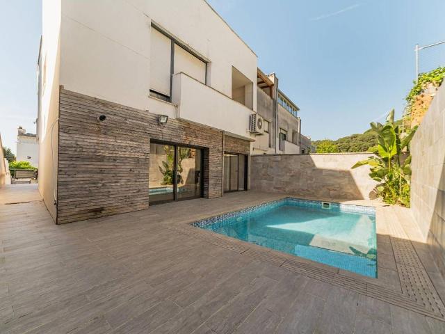 Casa adosada en Venta en Canet de Mar