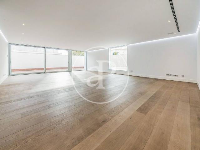 Casa adosada en Venta en Canillas