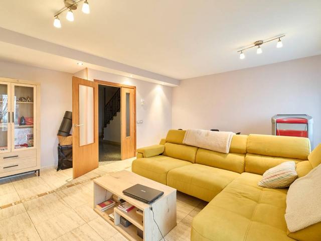 Casa adosada en Venta en Cantagallo