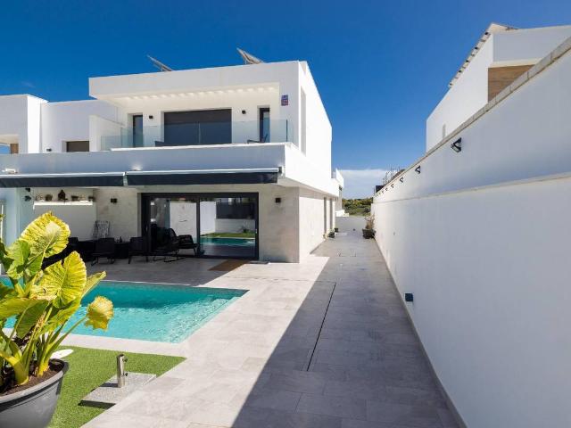 Casa adosada en Venta en Capellanía Retamar