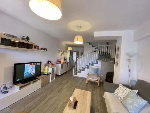Casa adosada en venta en Carboneras. DUPLEX UNICO EN LA ZONA. Casas adosadas.