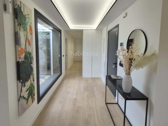 Casa adosada en venta en Carbajosa de la Sagrada. ? JUNTO ROTONDA E.LECLERC CHALET DE LUJO EN UNA SOLA PLANTA CON AEROTERMIA ? Y JARDIN ?. Casas adosadas Carbajosa de la.
