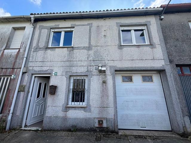 Casa adosada en Venta en Carballo
