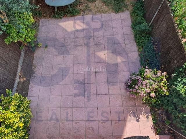 Casa adosada en venta en Cardedeu. CASA CON JARDIN Y PARQUIN EN CARDEDEU. Casas adosadas.