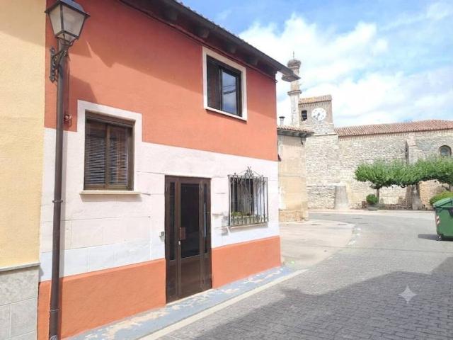 Casa adosada en Venta en Cardeñajimeno