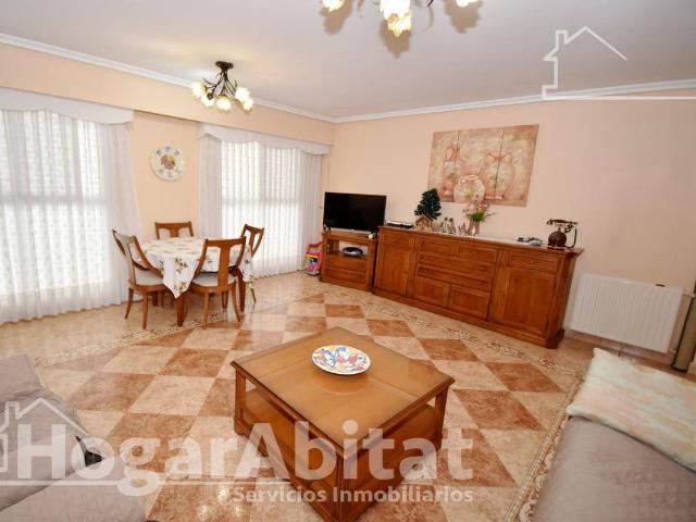 Casa adosada en Venta en Cariñena Carinyena