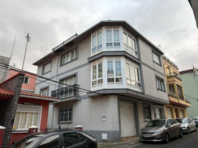 Casa adosada en venta en Cariño. vistas al mar. Casas adosadas.