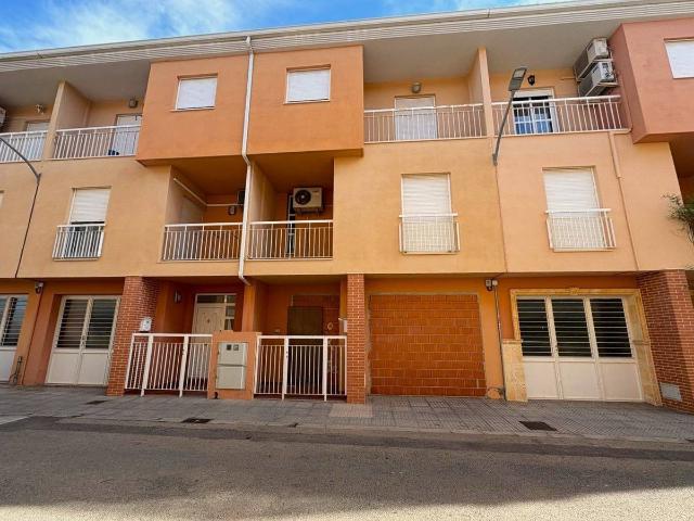 Casa adosada en Venta en Carlet
