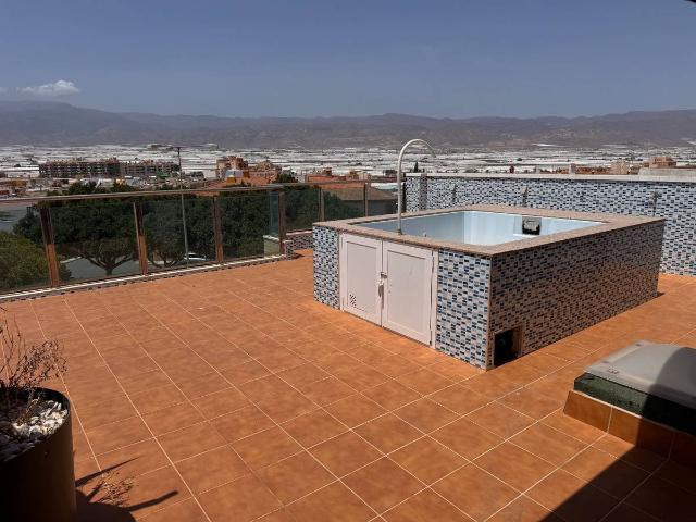 Casa adosada en Venta en Carretera Mojonera – Cortijos de Marín
