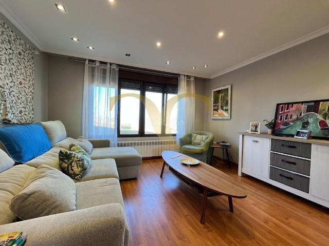 Casa adosada en venta en Carreño. Exclusiva Tu hogar frente al mar en Xivares. Casas adosadas.