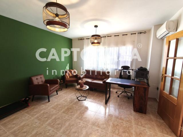 Casa adosada en venta en Cartagena, La Aljorra. ¡Espectacular Adosado en La Aljorra! 4 dormitorios, gran sótano con apartamento y terraza solárium. Casas adosadas.