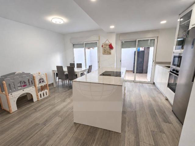Casa adosada en Venta en Cártama pueblo