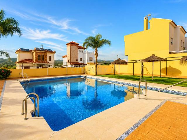 Casa adosada en Venta en Cártama pueblo