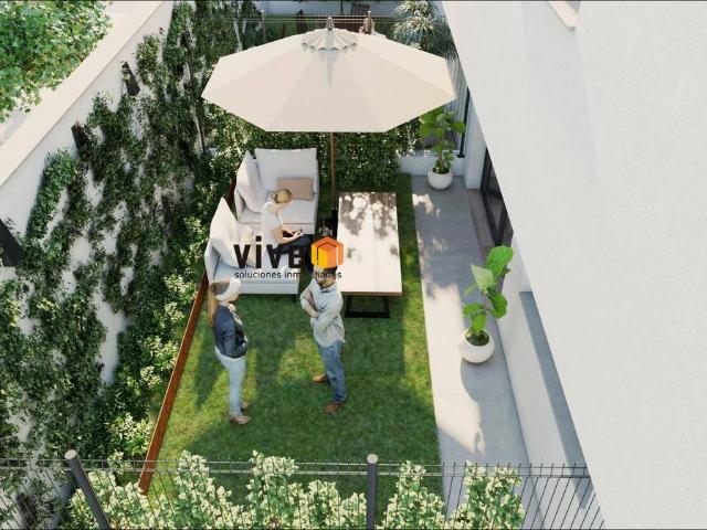 Casa adosada en Venta en Casco Antiguo