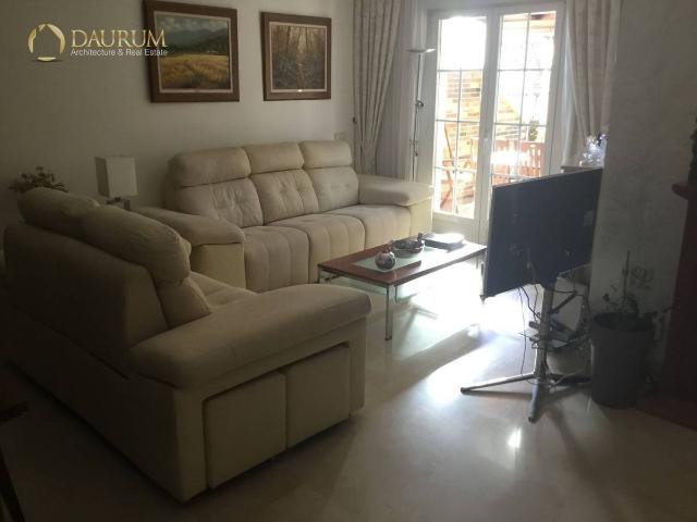 Casa adosada en Venta en Casco Antiguo