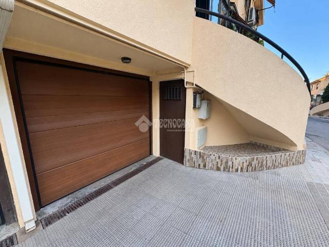 Casa adosada en Venta en Casco Antiguo