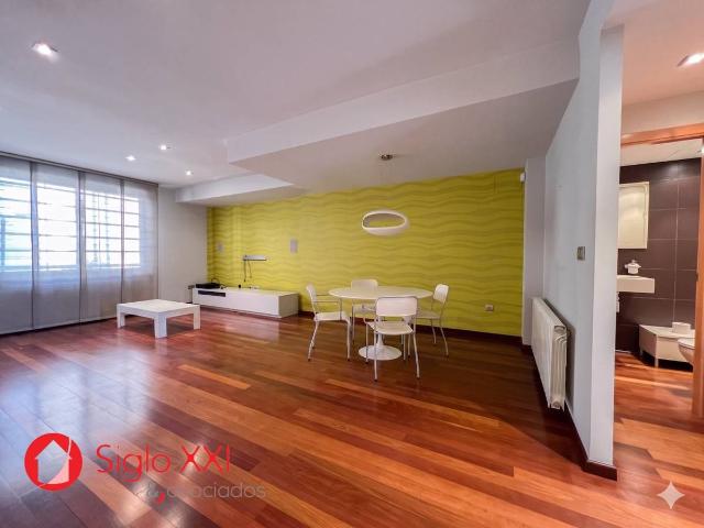 Casa adosada en Venta en Casco Antiguo Darremur