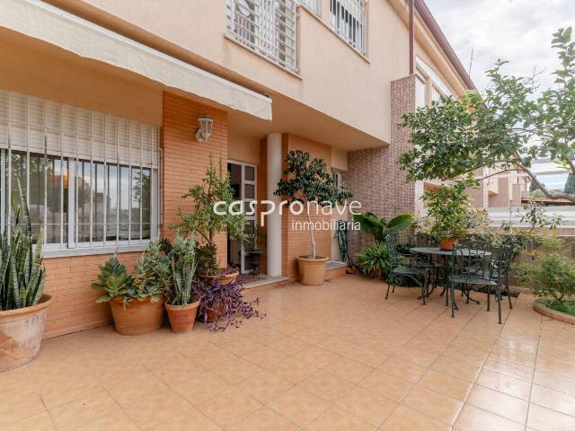 Casa adosada en Venta en Casco Antiguo Darremur
