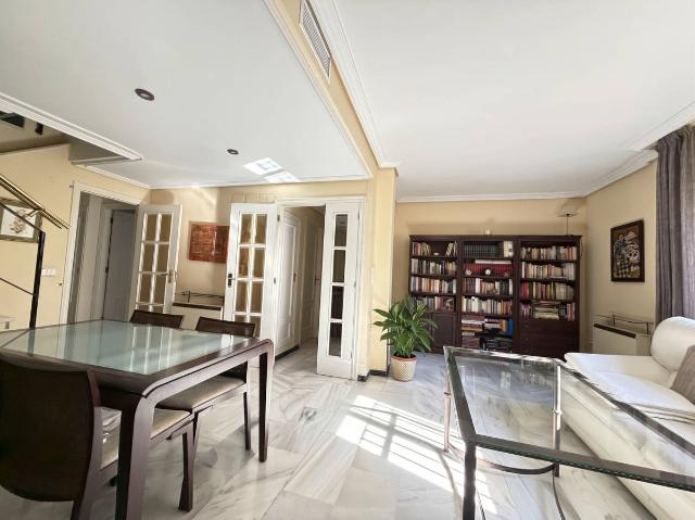 Casa adosada en Venta en Casco Histórico Ribera San Basilio