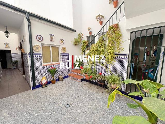 Casa adosada en Venta en Casco Histórico Zona Alta
