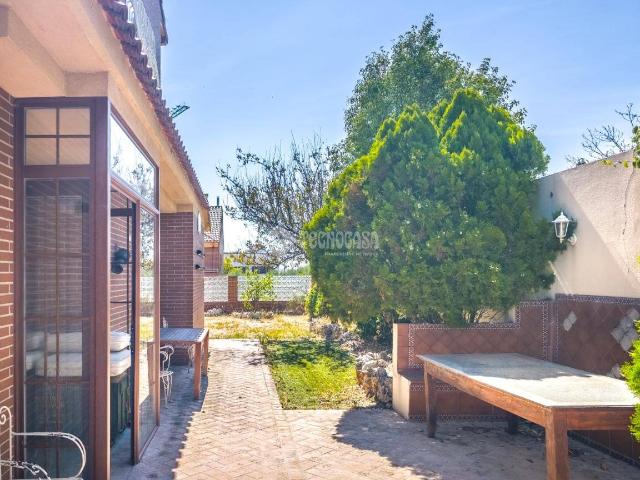 Casa adosada en Venta en Casco Histórico