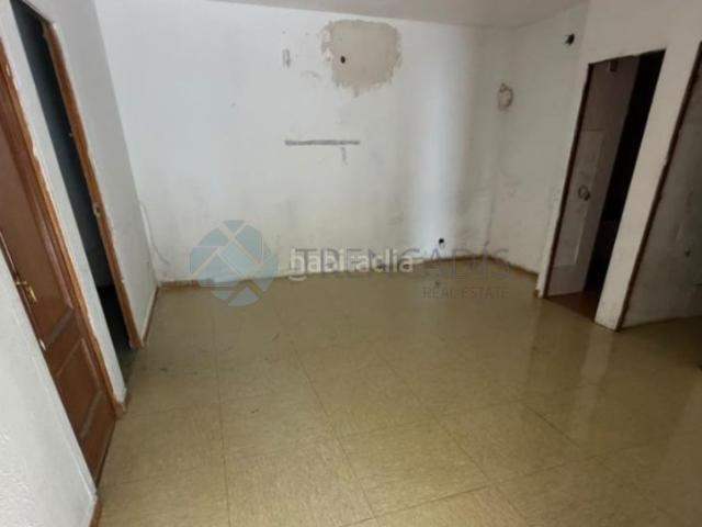 Casa adosada en venta en Casar de Escalona El. Chalet en parcela !Vivienda unifamiliar independiente de 136 m construido sobre una parcela destinada a jardín a la venta en el mu. Casas adosadas.