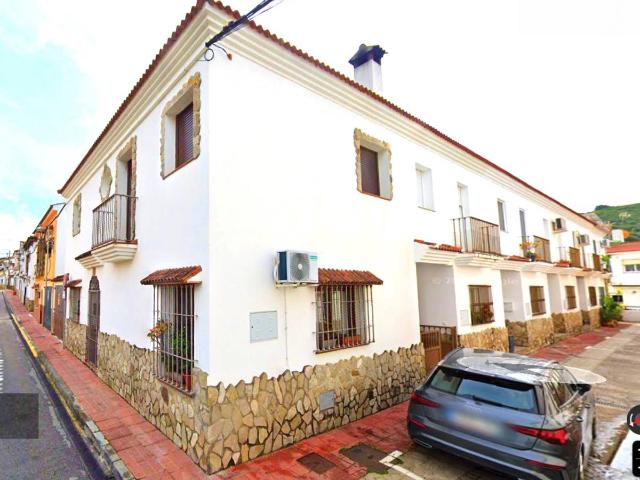 Casa adosada en Venta en Casares pueblo