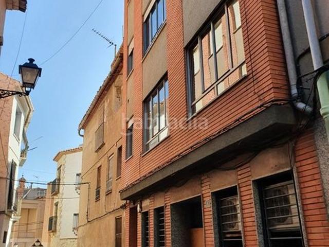Casa adosada en venta en Castellnovo. Casa de pueblo en venta en Calle de Ricardo Soriano Sanchez. Casas adosadas.