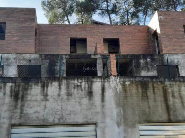Casa adosada en venta en Castellar del Vallès, Airesol. Obra parada en, CASTELLAR DEL VALLES BARCELONA. Casas adosadas Castellar del.
